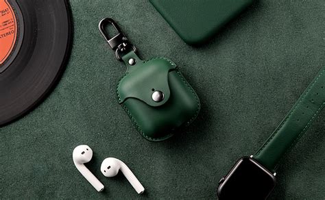 Matelassé nappa leather AirPods case Chrome 